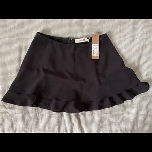 Beautiful DO&BE Black Skort - Never Worn